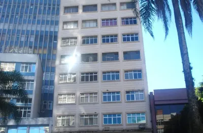 Sala comercial com 3 salas para alugar na Praça Zacarias, 36, Centro, Curitiba