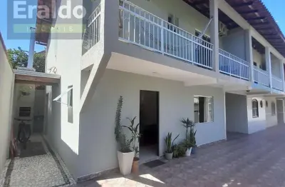 Casa com 4 quartos à venda na Rua São Mateus, 218, Caiobá, Matinhos