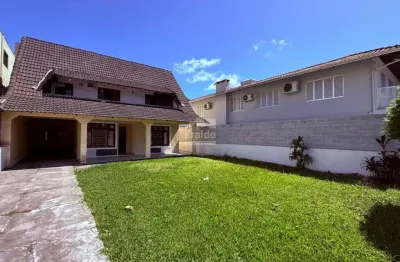Casa com 5 quartos à venda na Rua Rio Negro, 51, Caiobá, Matinhos