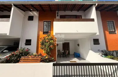 Casa com 3 quartos à venda na Avenida Bandeirantes, 1012, Caiobá, Matinhos