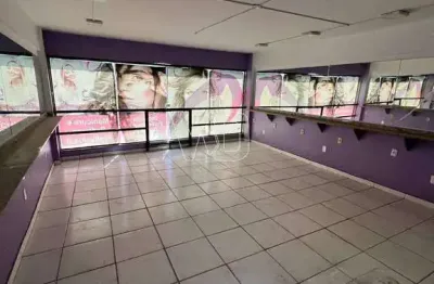 Sala comercial com 1 sala para alugar na Rua Doutor Pereira dos Santos, Centro, Itaboraí