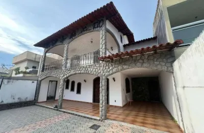 Casa à venda em itaboraí, centro, com 5 quartos, 400m²