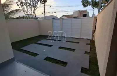 Excelente casa para locação com 03 quartos, sendo 01 suíte em itaipuaçú