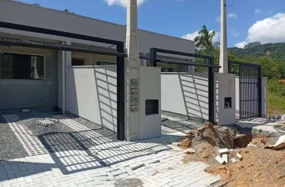 Casa com 2 quartos à venda no Velha Central, Blumenau , 60 m2 por R$ 329.000