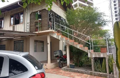 Casa com 6 quartos à venda na vila nova, blumenau  por r$ 540.000