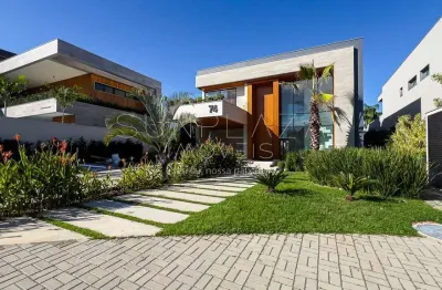 Casa primeira locação alphaville, 4 suítes com elevador.