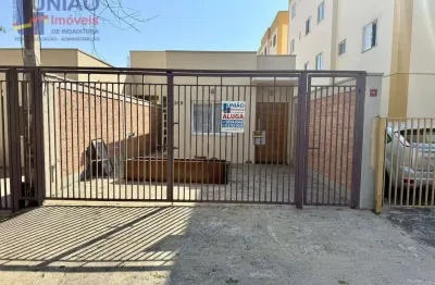Casa para locação em indaiatuba/sp, localização privilegiada, próximo ao parque ecológico, centro, com vários comércios ao redor.