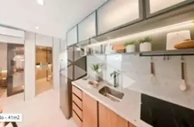Apartamento garden com 84 m2, 1 dormitório e living ampliado na aimberê!