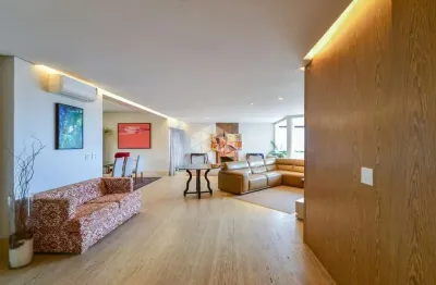 Apto a venda com 259m², 4 suítes, 6 banheiros, 4 vagas em higienópolis!