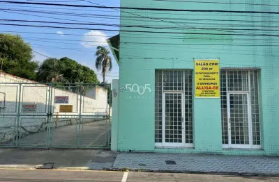Imóvel comercial para alugar no bairro centro, com 200m² de área construída