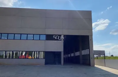 Galpão industrial para alugar, com 749m² de área construída e 1.000m² de área total.