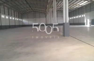 Galpão industrial disponível para locação com 5000m² de área construída em uma área total de 28000m²