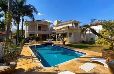 Casa para venda e locação no Condomínio Jardim Theodora com 300m² de construção e 4 suítes