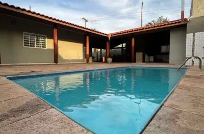 Casa com 3 quartos à venda no Jardim Ramos, Barretos 
