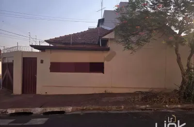 Casa com 3 quartos à venda no Baroni, Barretos 