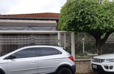 Casa com 3 quartos à venda no Centro, Barretos 