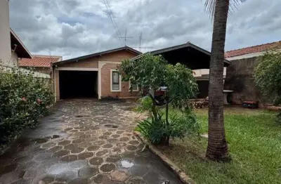 Casa com 3 quartos à venda no Jockey Club, Barretos 
