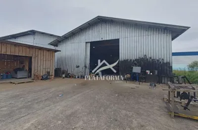 Barracão / Galpão / Depósito para alugar no Baú Baixo, Ilhota  por R$ 4.000