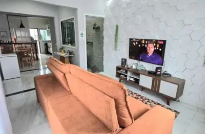 Casa linear com 3 quartos com suíte  bairro tranquilo e excelente localização em planície da serra