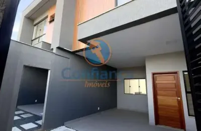 Casa duplex 3 quartos c/ suíte | 2 vagas de garagem em planície da serra