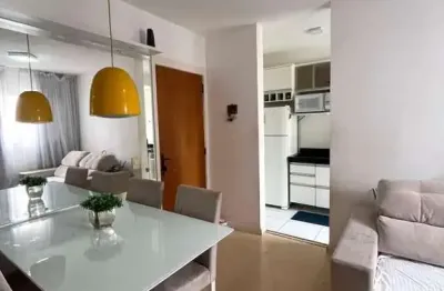 Apartamento todo reformado | 2 quartos | sol da manhã no condomínio vista de manguinhos