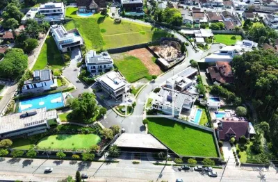 Terreno à venda na Rua Orleans, 833, América, Joinville