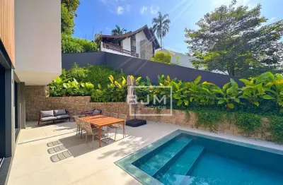 Casa com suítes e elevador à venda no américa - joinville/sc