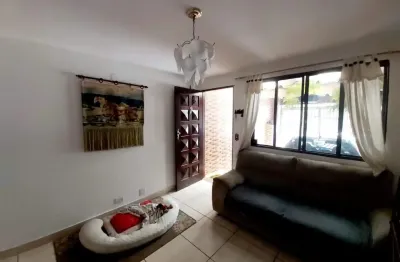 Sobrado em Condomínio Fechado com Lazer Completo e Excelente Localização