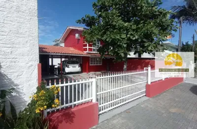 Casa com 2 quartos à venda na Rua das Flores, 11, Enseada de Brito, Palhoça