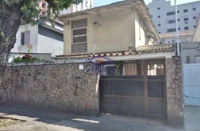 Casa ampla no embaré/santos - 4 vagas, edícula e ambientes espaçosos!