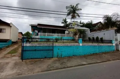 Casa no petrópolis com 3 quartos para venda, 234 m²