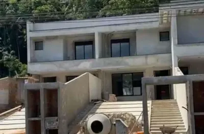 Sobrado geminado no anita garibaldi com 3 quartos para venda, 141 m²