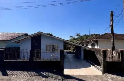 Casa com 3 quartos à venda no Nova Brasília, Joinville 