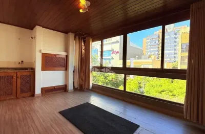 Apartamento 3 dormitórios, 1 suíte no bairro mont serrat em porto alegre