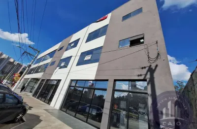 Prédio com 1 sala para alugar na Avenida Arnaldo Rodrigues Bittencourt, Centro, Barueri