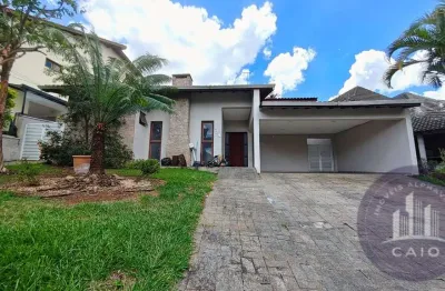 Casa para Retrofit com 220m²  por R$ 1.845.000,00 - Alphaville/ SP