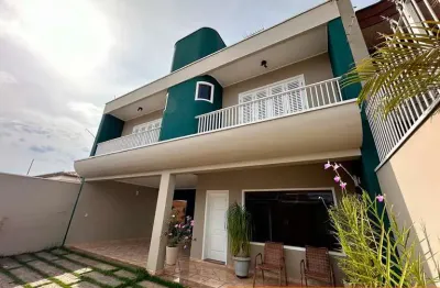 Casa à venda em mogi guaçu, 2 suítes, 274m² – arruamento primavera