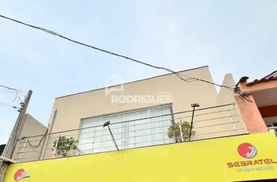 Sala comercial para alugar na flávio hallam, 19, pinheiro, são leopoldo por r$ 2.400
