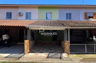 Casa em condomínio fechado com 2 quartos à venda na júlio de castilhos, 4544, centro, portão por r$ 205.000