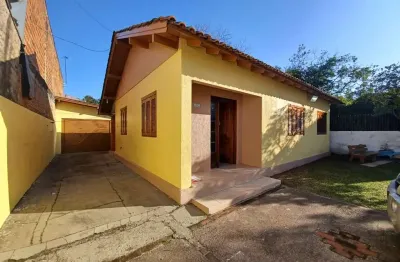 Casa com 3 quartos para alugar na tenente antônio joão, 182, santos dumont, são leopoldo por r$ 1.750