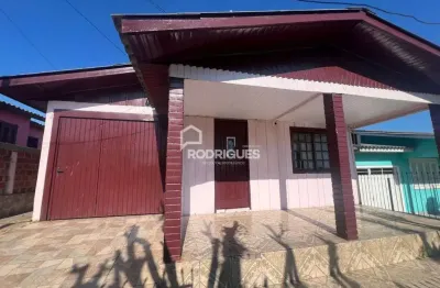 Casa com 2 quartos para alugar na 19 de novembro, 157, estação portão, portão por r$ 1.335