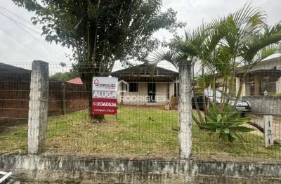 Casa com 4 quartos para alugar na herta m brusius, 121, ouro verde, portão por r$ 1.560