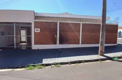 Casa com 2 quartos para alugar na vila boa vista 1, são carlos  por r$ 2.000