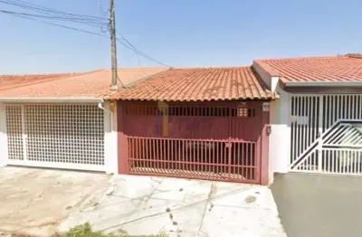 Casa com 3 quartos para alugar no Jardim Bandeirantes, São Carlos  por R$ 2.100