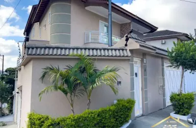 Casa com 3 quartos à venda na Rua Jacob Fornazari, Bela Vista, Osasco
