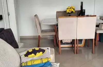 Apartamento 72m², 2 dorms. 1 suíte, e 2 vagas cobertas.