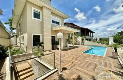 Linda casa em cond. 4 dorms. / 2 suítes, piscina - golf park - carapicuíba.