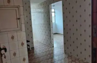 Apartamento cohab ii com 03 dormitórios e vaga de garagem coberta
