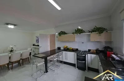 Sobrado à venda 4 quartos e 2 suítes no bela vista em osasco.