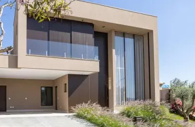 Belíssima casa moderna com 450m², 4 suítes, 4 vagas, piscina em alphaville.